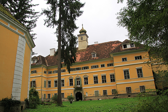 Schloss Poppendorf