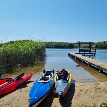 © Amirah Adam – Am Leppinsee bei Zietlitz, Mecklenburg-Vorpommern, Naturcamping.