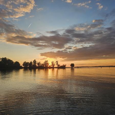 © Theresa Bechter – Da wohnen, wo andere Urlaub machen. Mit dem Rad zum See und den Sonnenuntergang genießen!